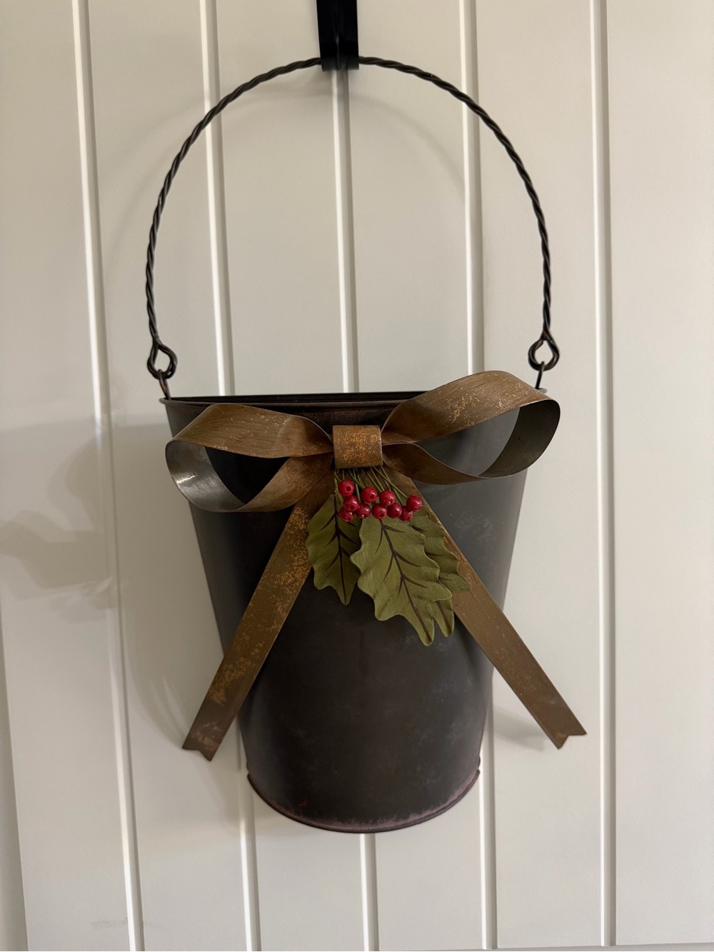 Decorative Hanging Metal Flower Bucket
